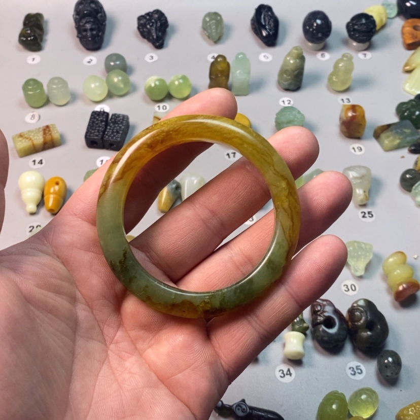 【闪购商品】蛇纹石玉吊坠(不含链)未镶嵌