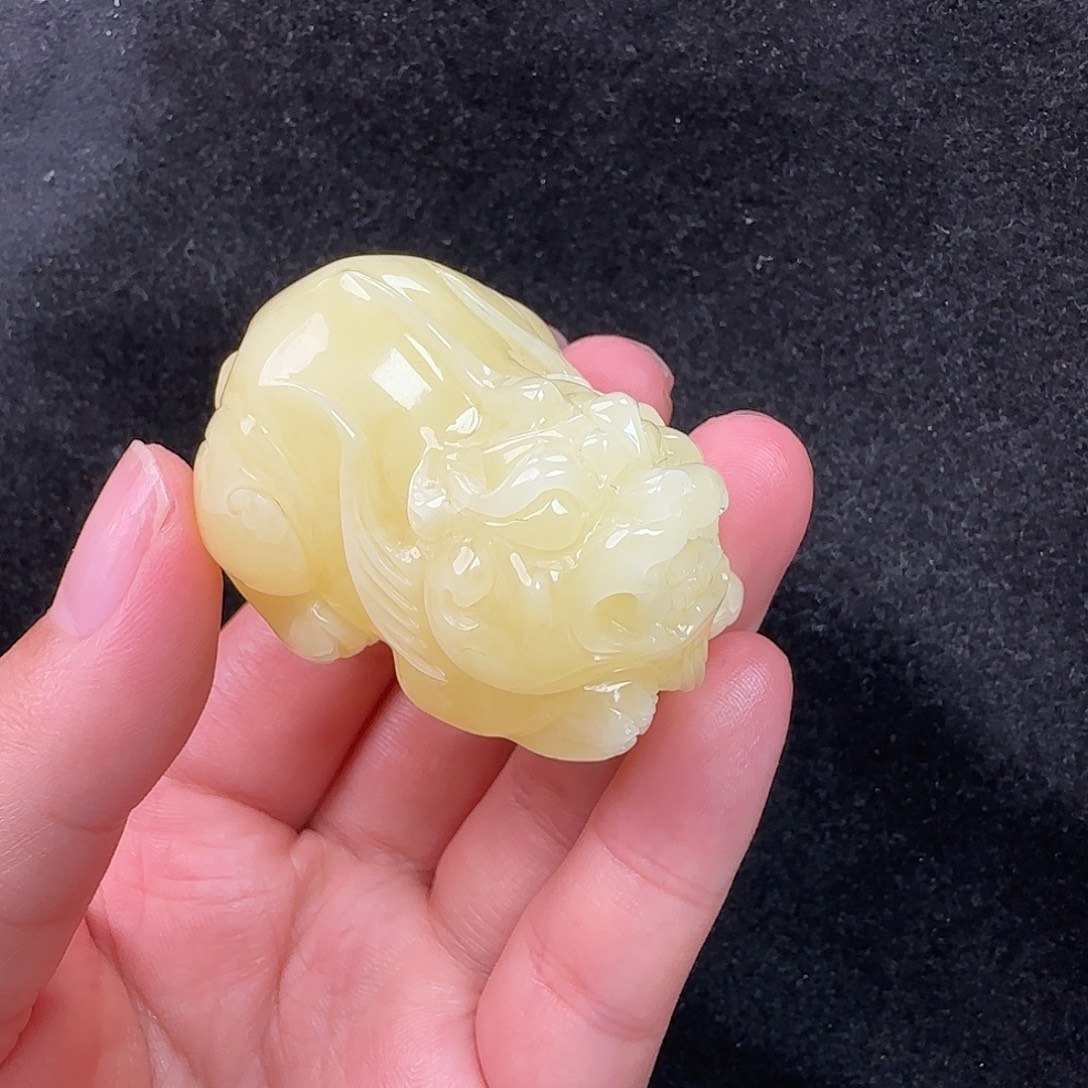 蜜蜡未镶嵌珠宝奇石