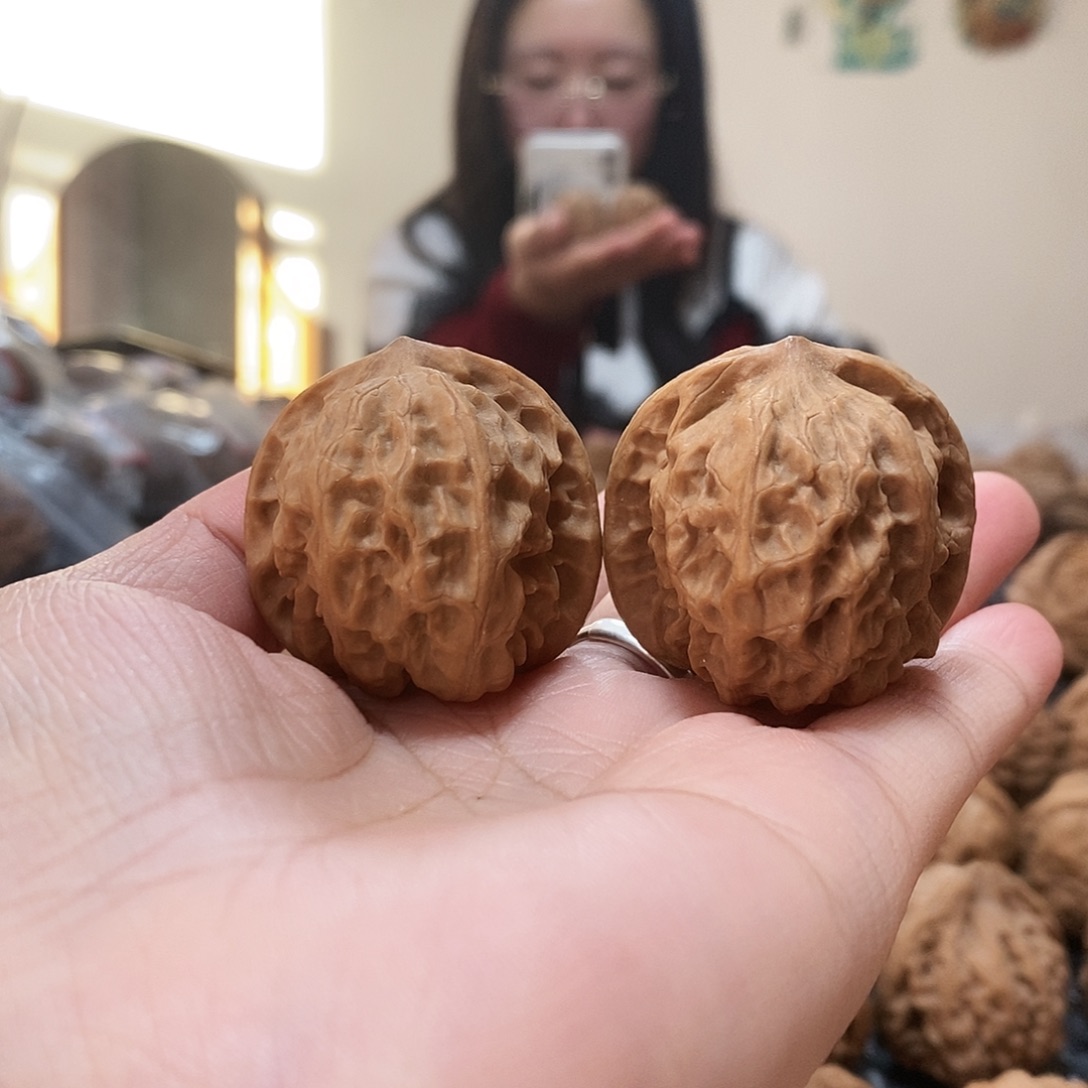 吊坠桃核野 狼 36