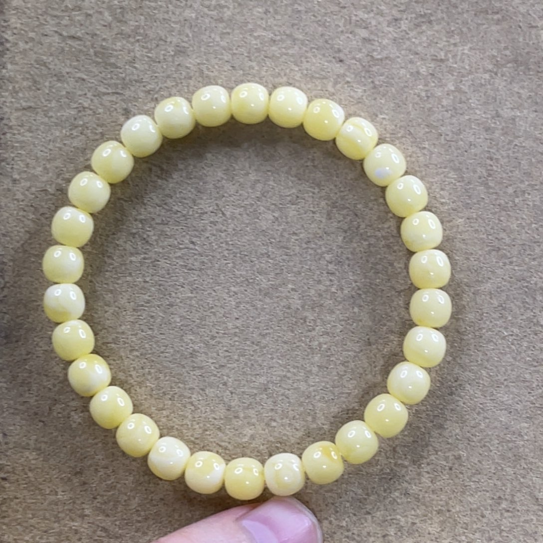 K***.蜜蜡未镶嵌珠宝奇石7.2mm