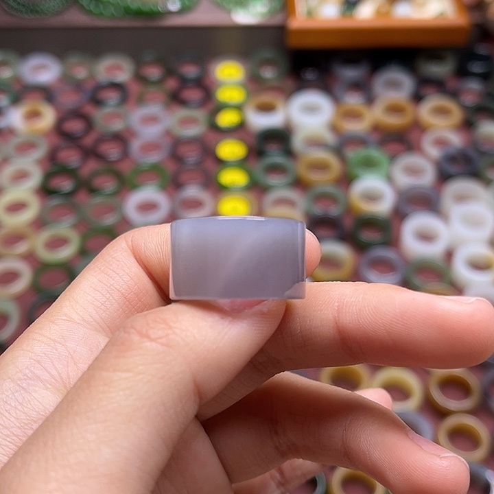 和田玉戒指未镶嵌16.23 仙气紫 无鉴赏