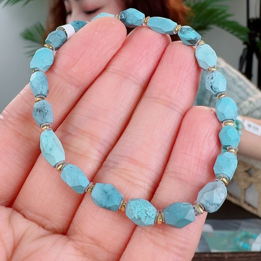 未镶嵌绿松石珠宝奇石