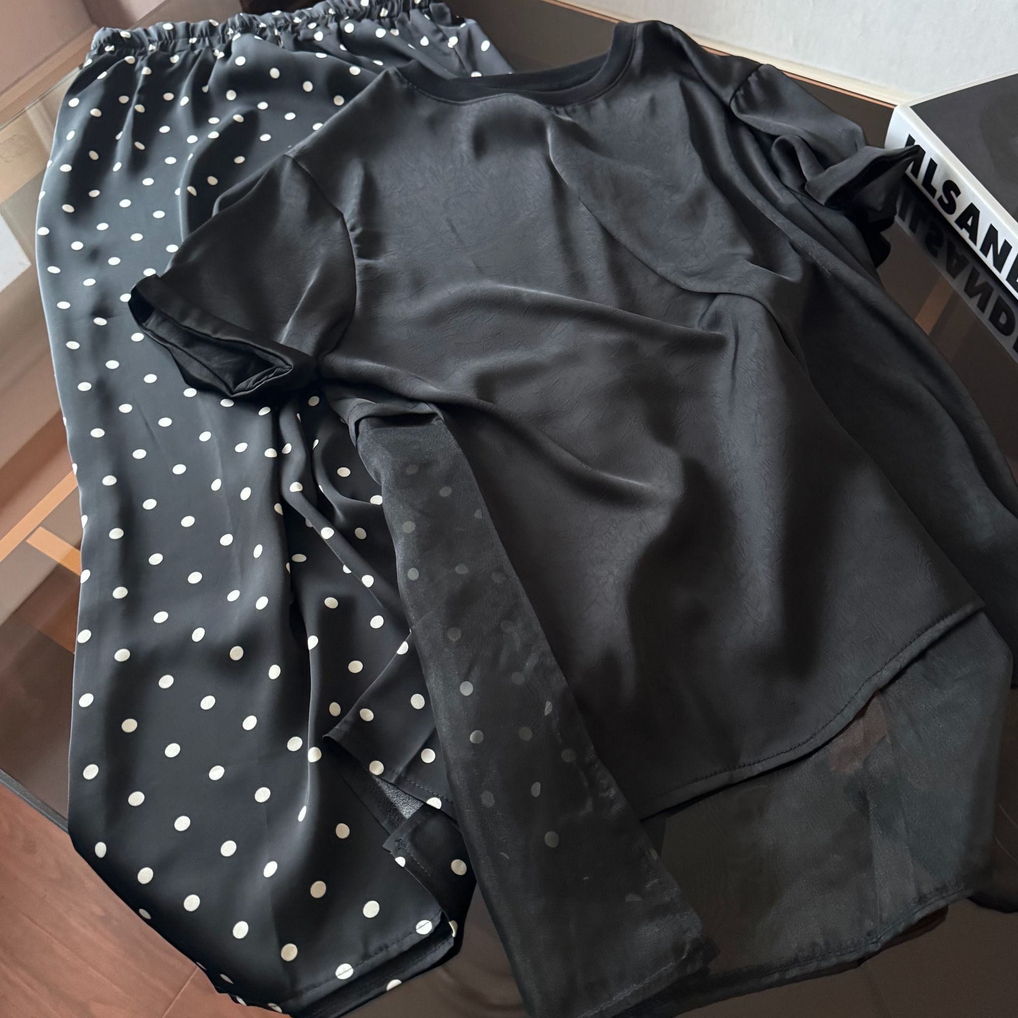 YUXI▪️2025夏季新款韩系休闲上衣高腰波点半身裙两件套