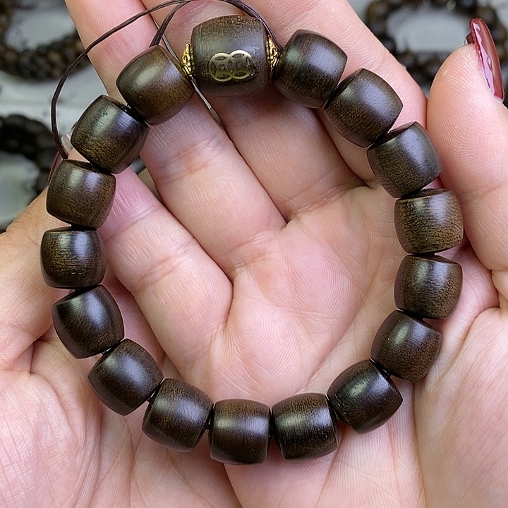 沉香手串买***款越南芽庄白棋楠玉化沉水