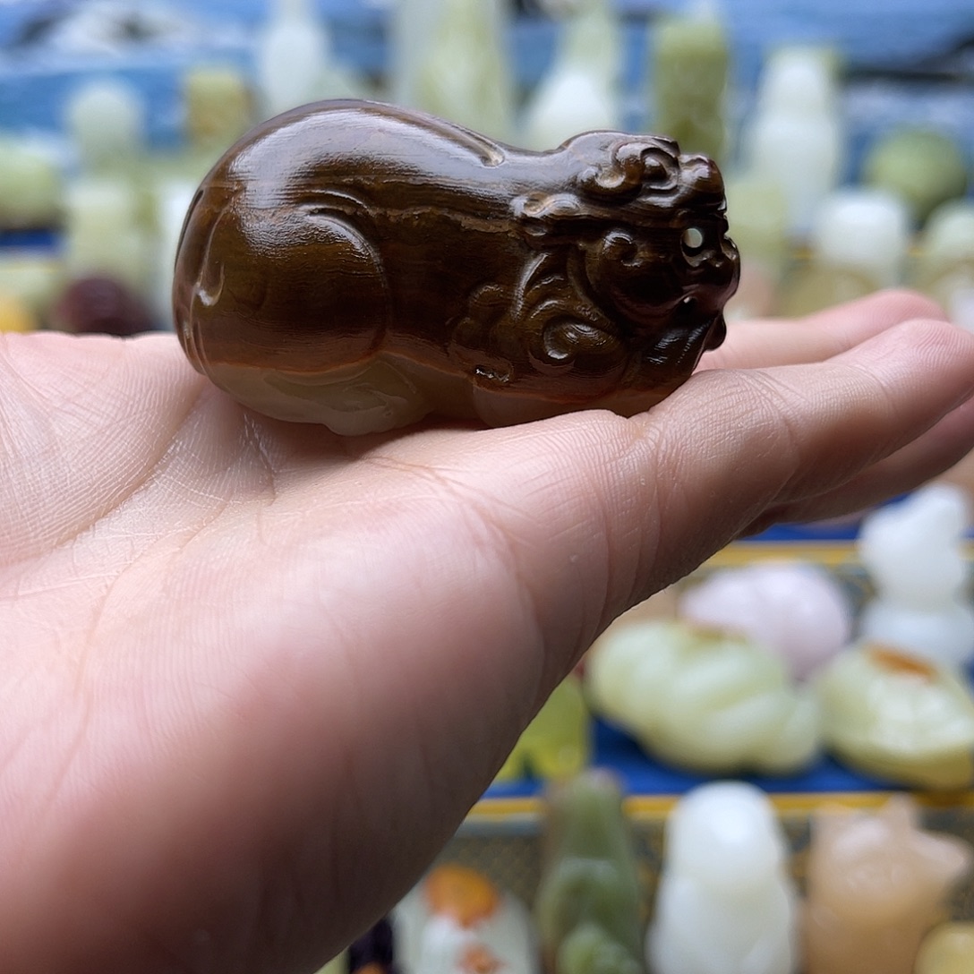 E***子新疆昆仑山脉山料