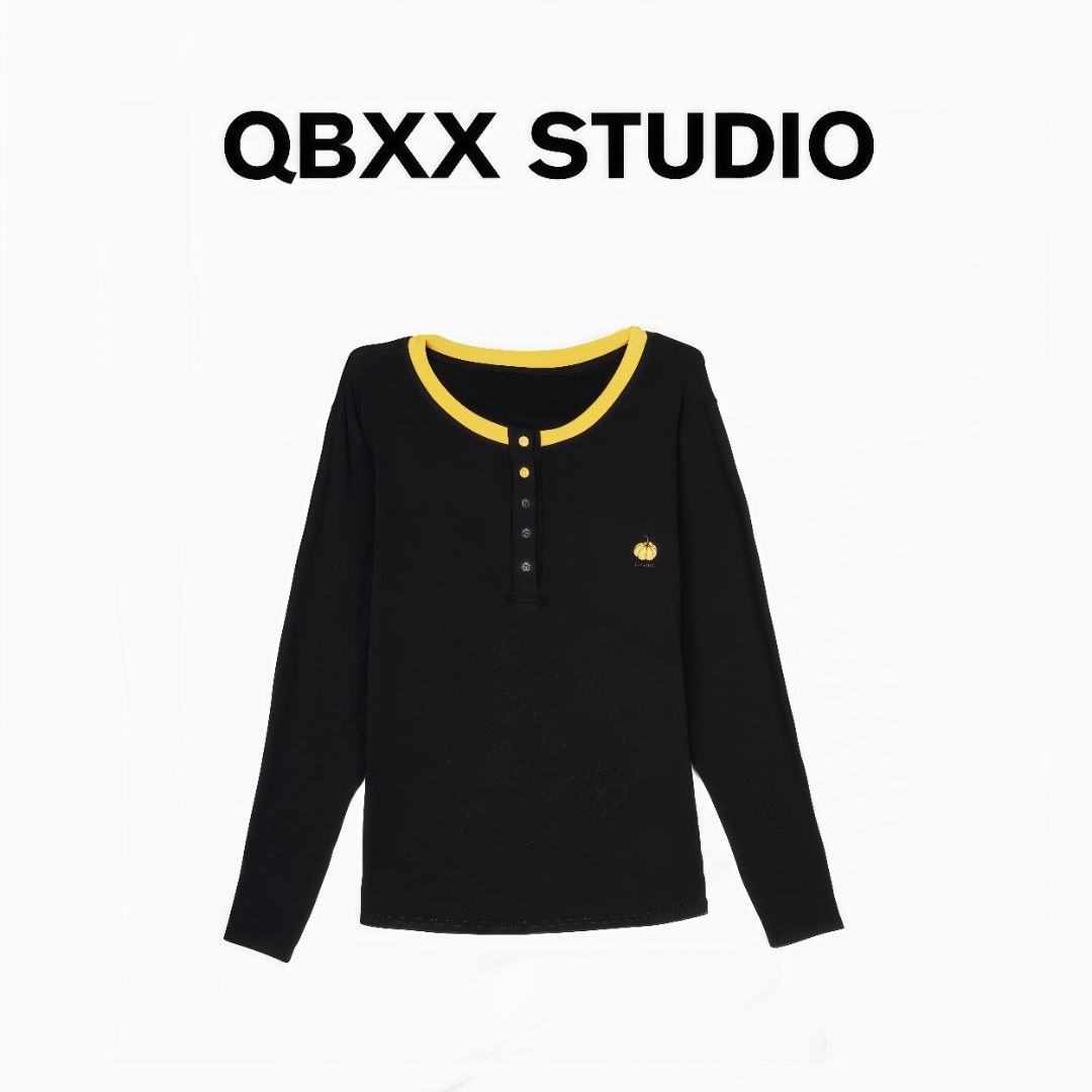 铅笔小鑫大码女装 休闲简约高品刺绣装饰撞色吸睛修身打底T恤