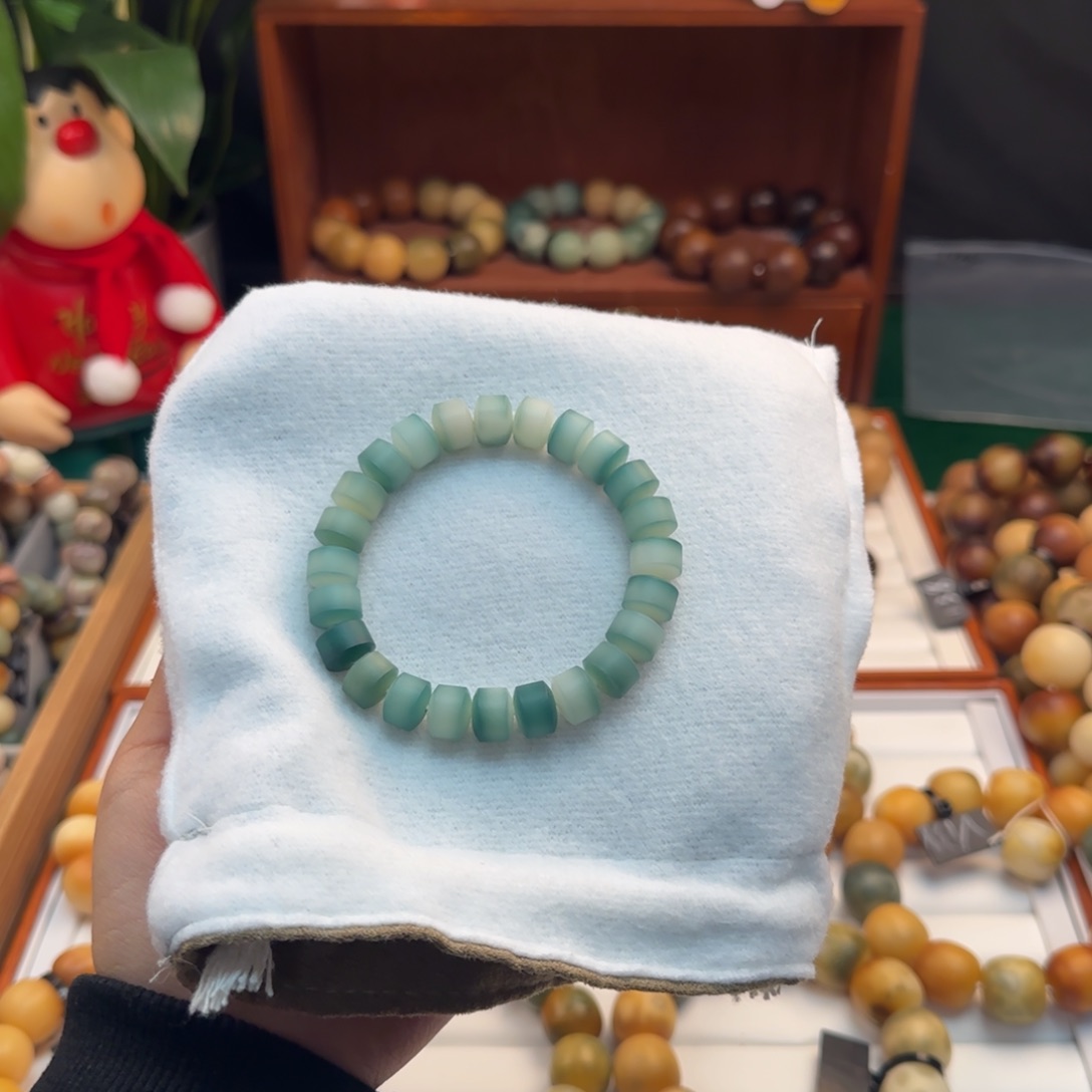 菩提根/象牙果手串卡10薄荷绿金纶微瑕