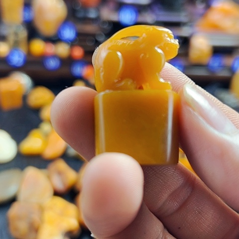 田黄石纹**奇田黄石印章