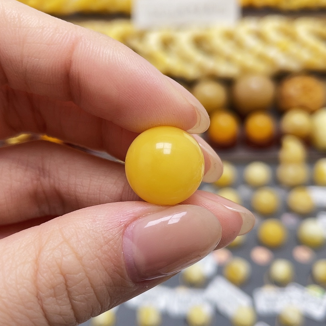 琥珀裸石未镶嵌蜜蜡圆珠14.1mm微瑕