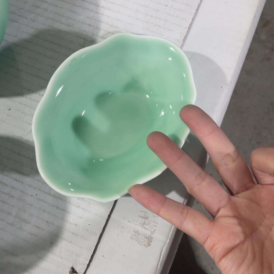 瓷片哈哈哈哈给哈哈哈