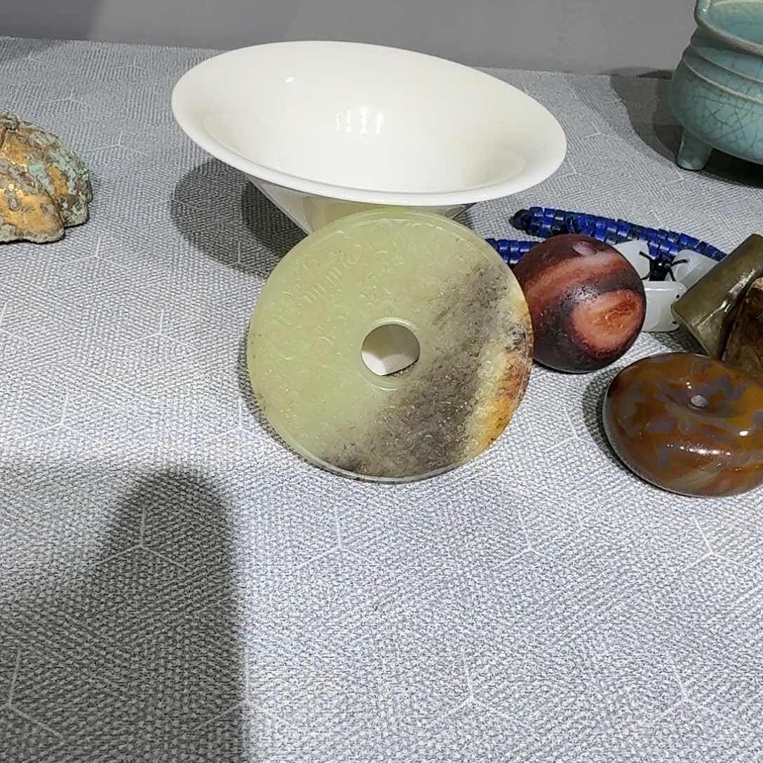 瓷片兔兔兔他快乐咯模棱两可咯摸摸