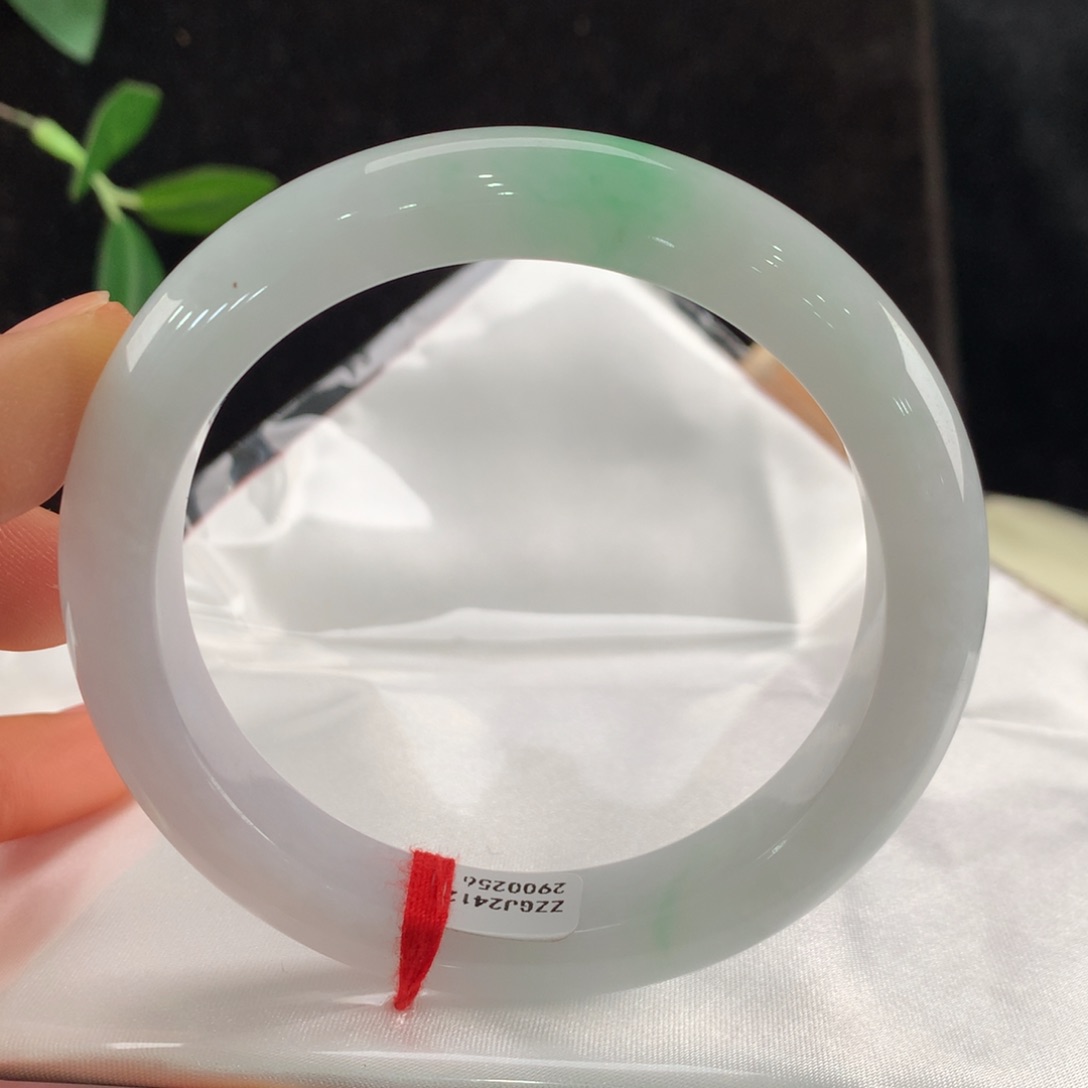 翡翠手镯未镶嵌111-0256