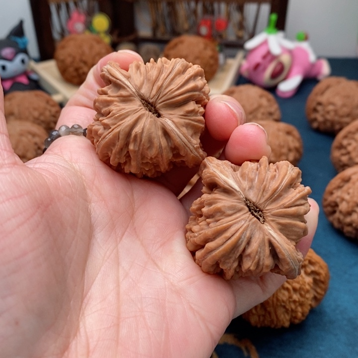 文玩核桃把件痴**梦四座楼42