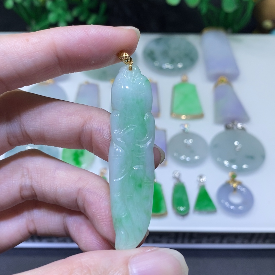 翡翠18K金镶嵌吊坠(不含链)