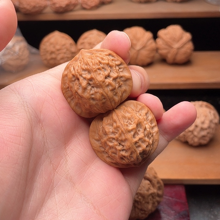 吊坠文玩核桃34全品蜡皮瓷娃娃