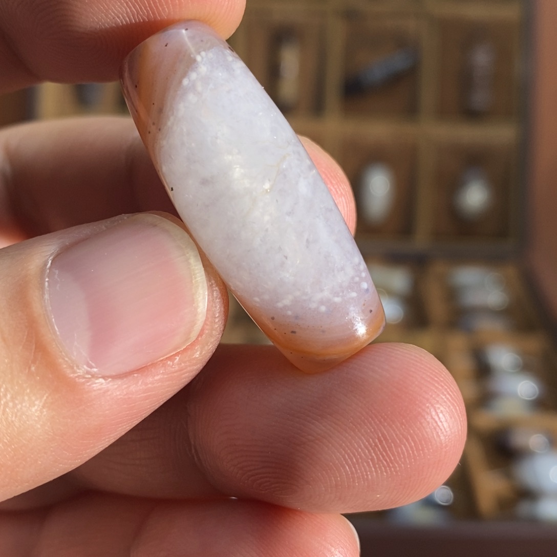 玛瑙/玉髓颈饰合金