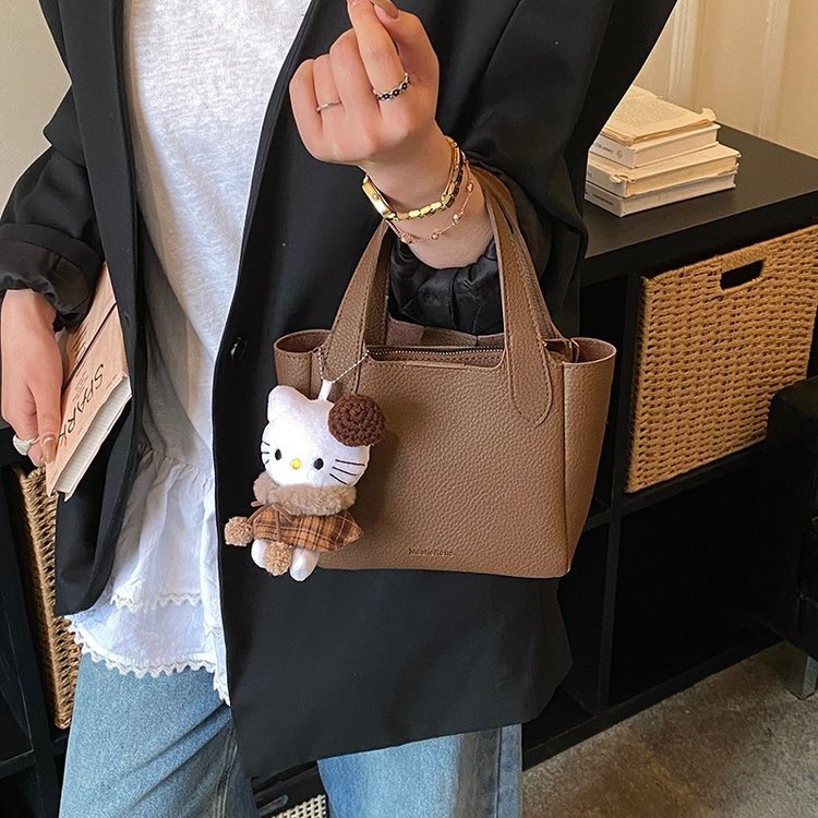 路夫人女包2号店151-R200腋下包