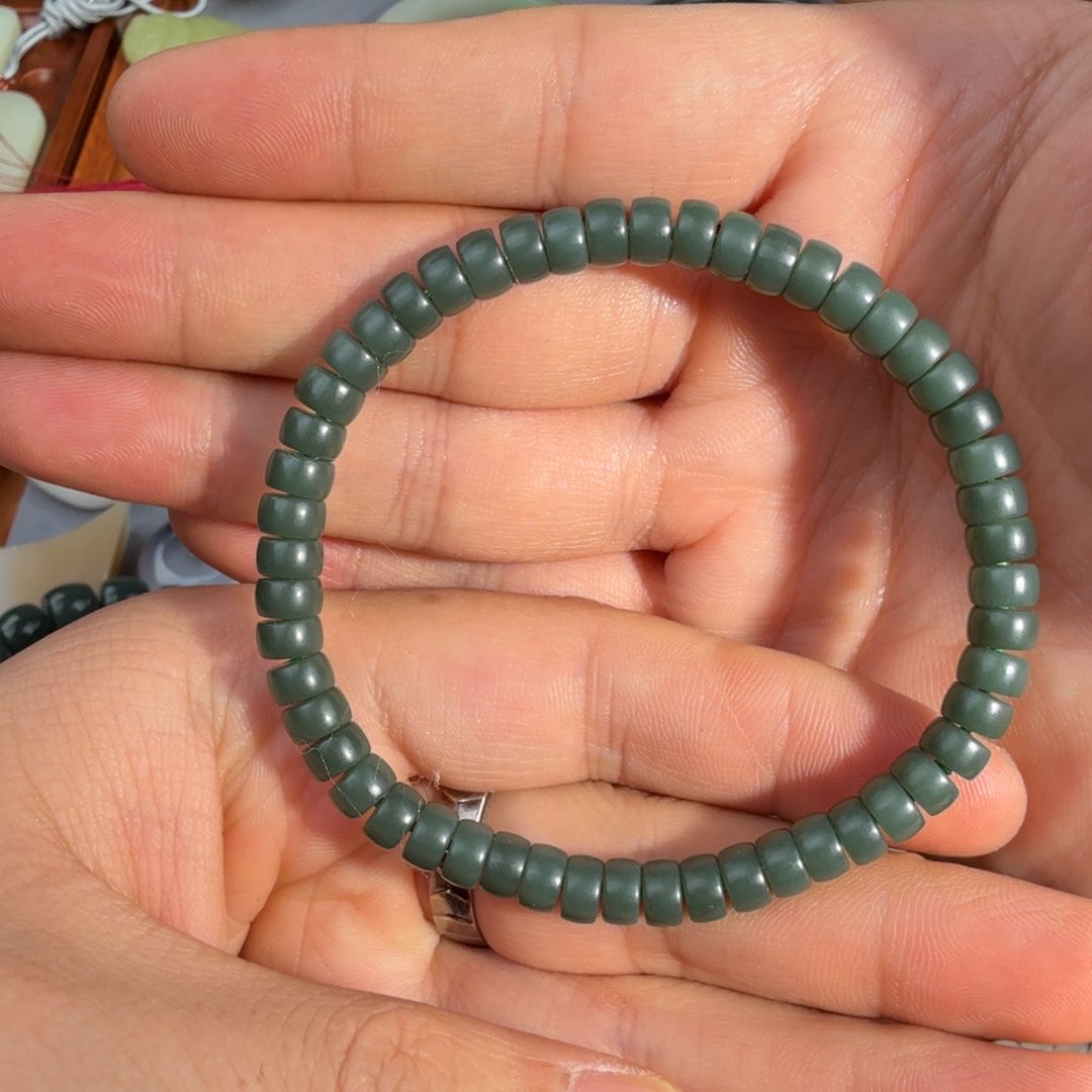 和田玉手链未镶嵌