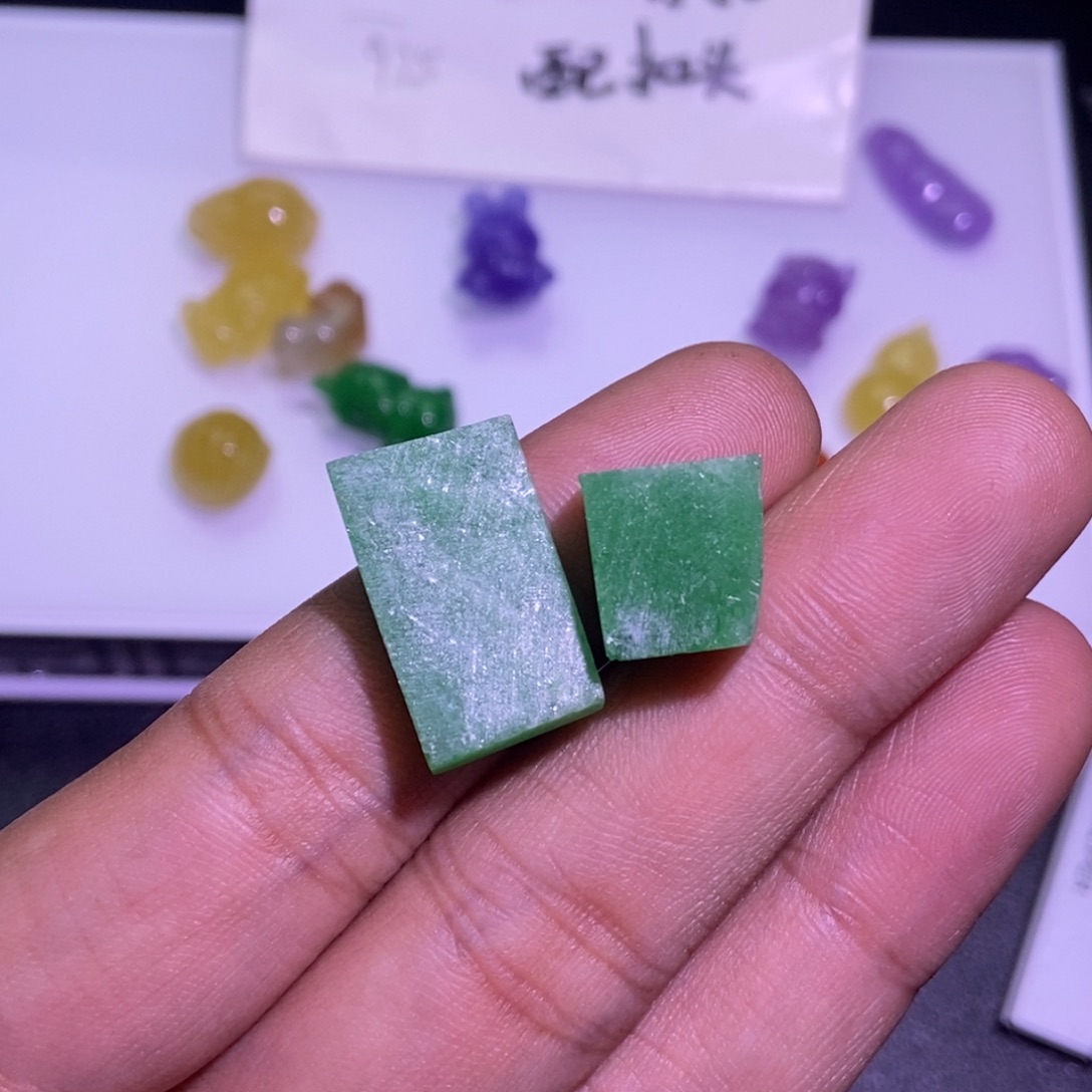 千***寻翡翠未镶嵌颈饰吊坠