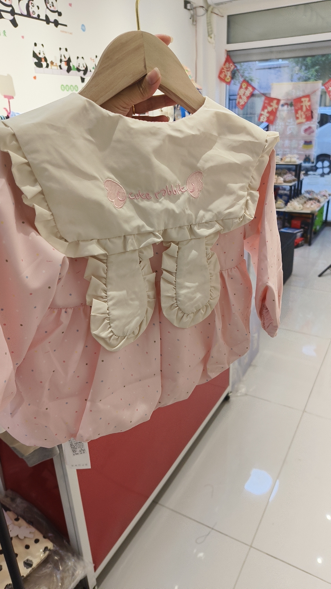 上衣娃娃领外套童装女宝