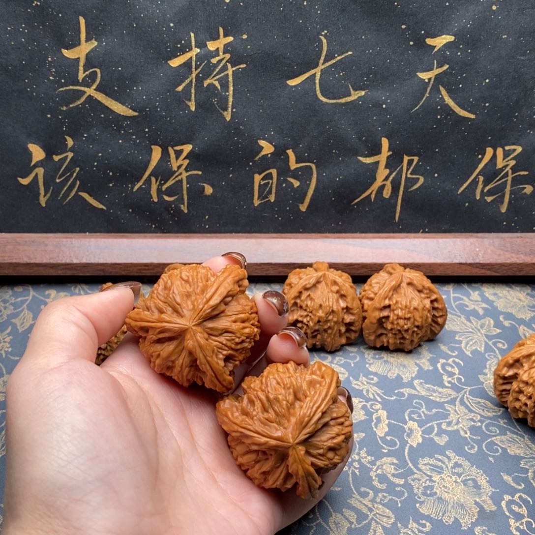 吊坠文玩核桃盘白狮子