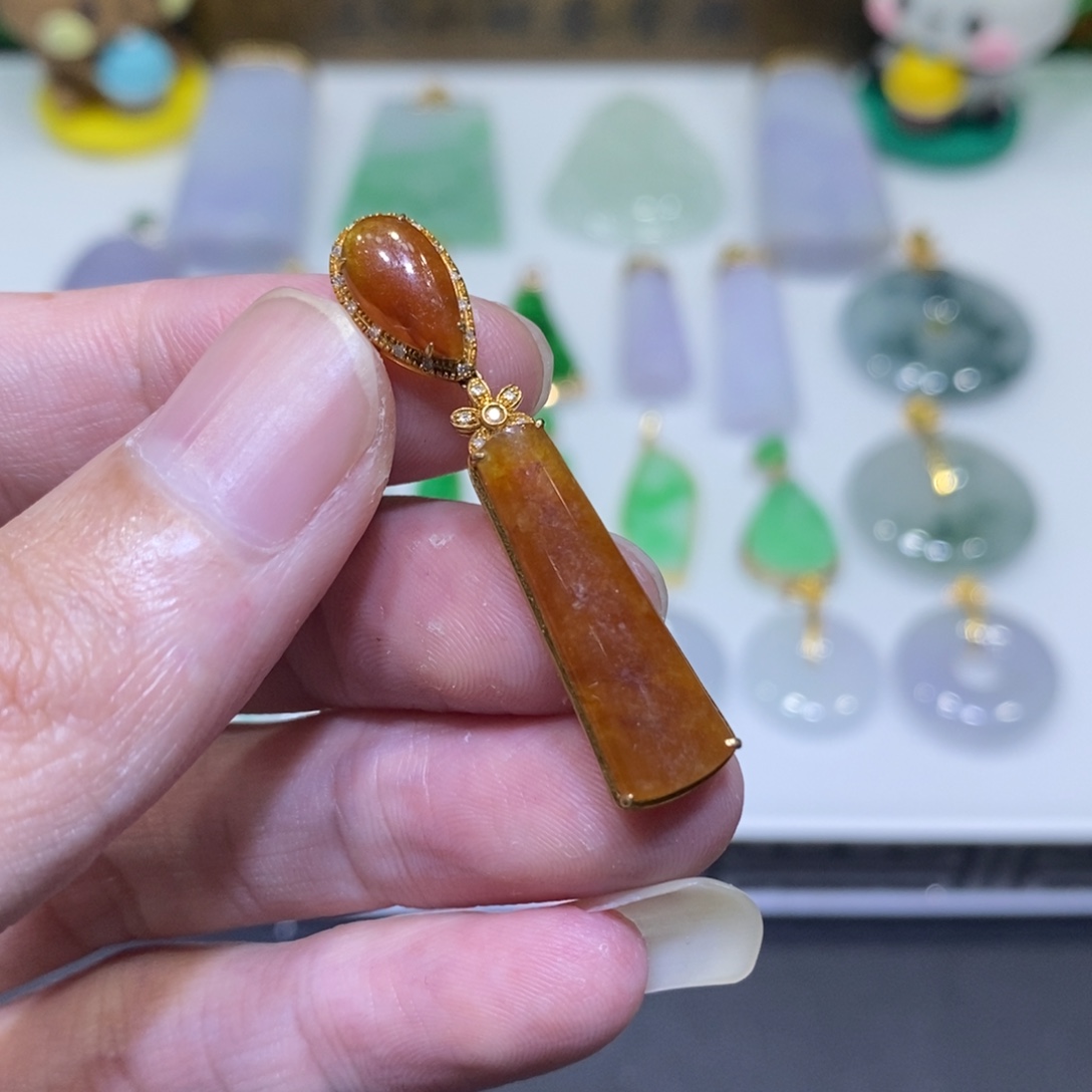 翡翠18K金镶嵌吊坠(不含链)