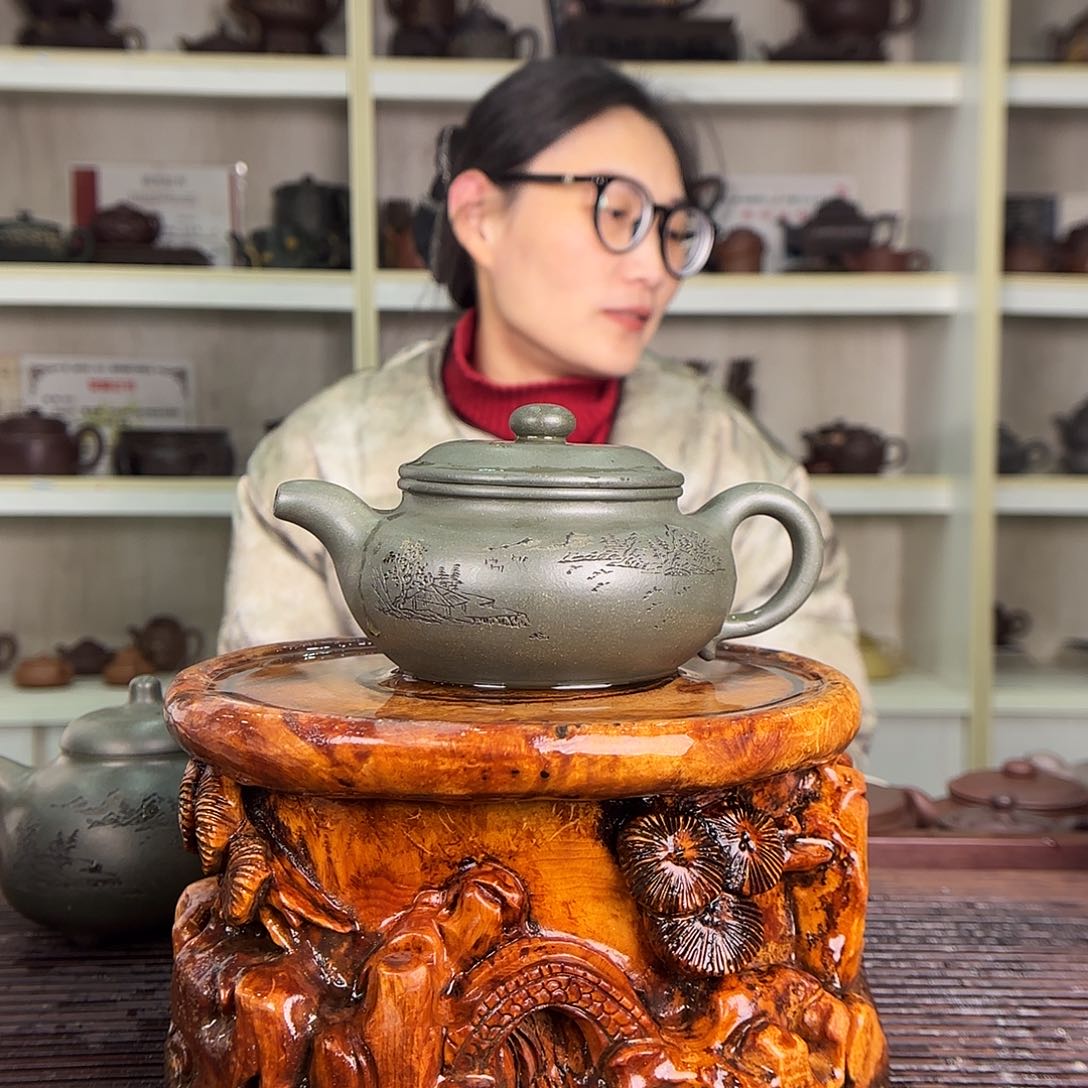 紫砂茶壶何玲老师