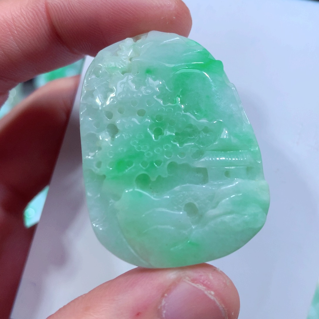 翡翠颈饰未镶嵌缅甸翡翠