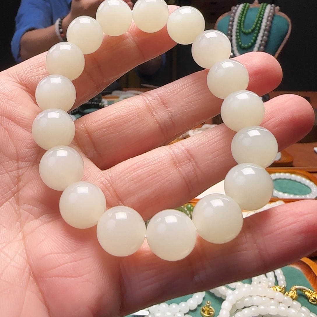 和田玉未镶嵌手链