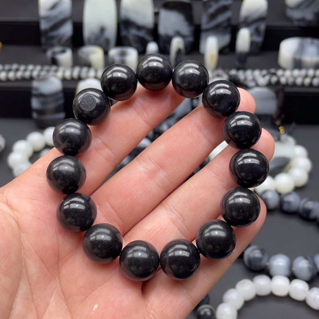 和田玉手串未镶嵌