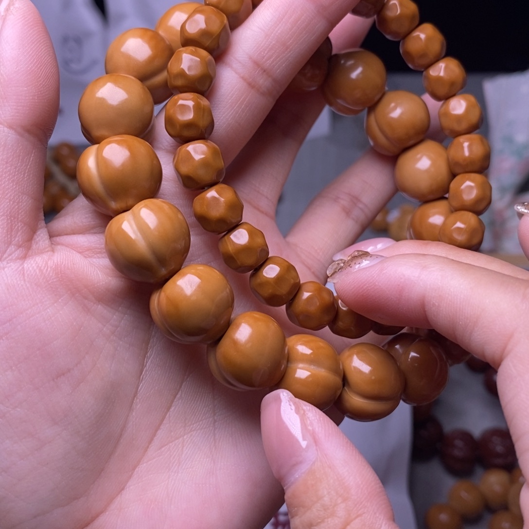 猴头核桃手串小奶酪屁桃