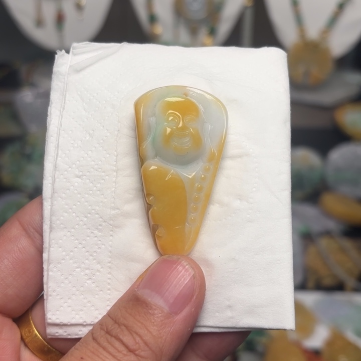 翡翠颈饰未镶嵌吊坠