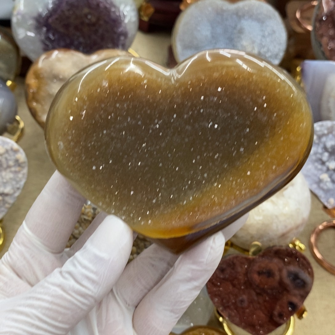 水晶天然水晶爱心未镶嵌