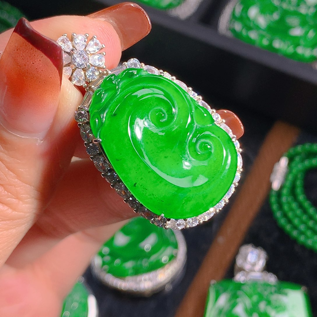 翡翠吊坠(不含链)未镶嵌