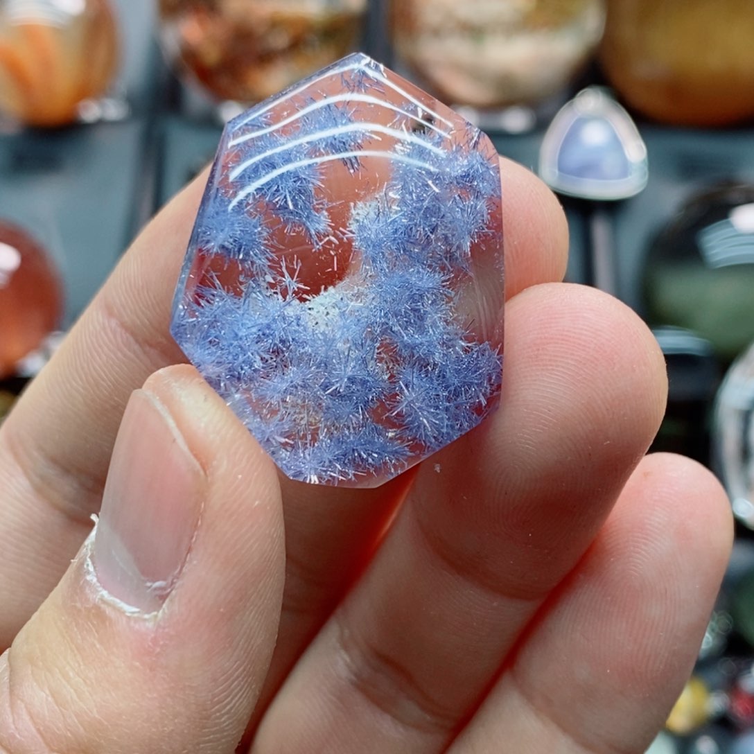 水晶颈饰未镶嵌瘦*墩水晶颈饰吊坠