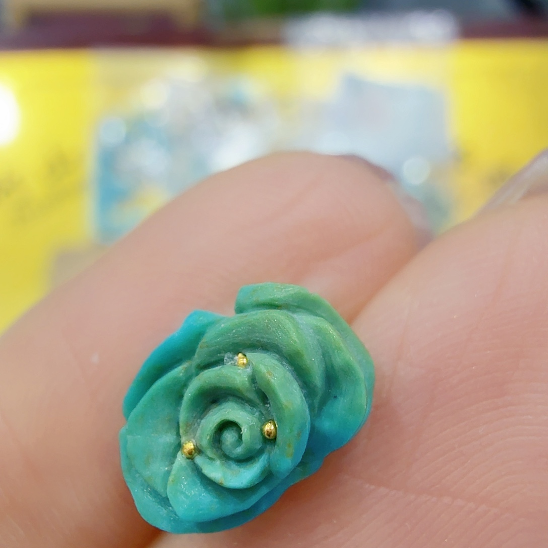 绿松石未镶嵌珠宝奇石