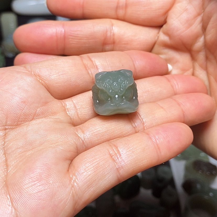 【闪购商品】和田玉颈饰未镶嵌小*脸