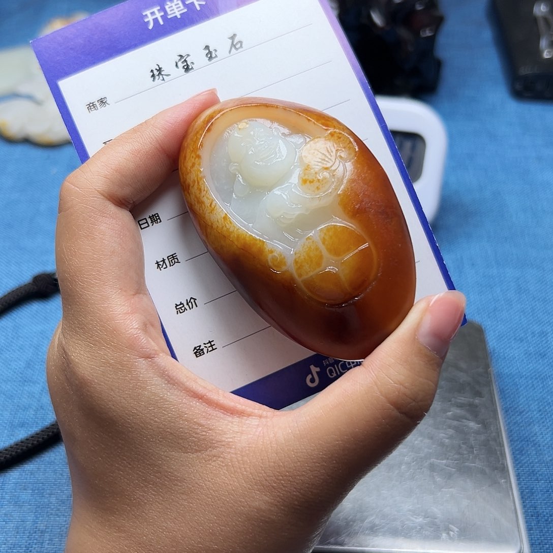 和田玉未镶嵌颈饰王*楠