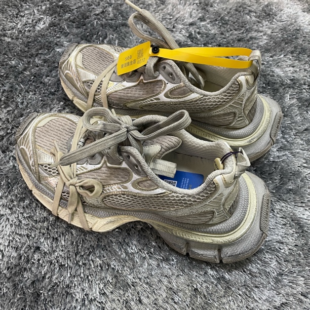 95新 Balenciaga/巴黎世家 3XL 做旧效果圆头系带低帮 39/4072