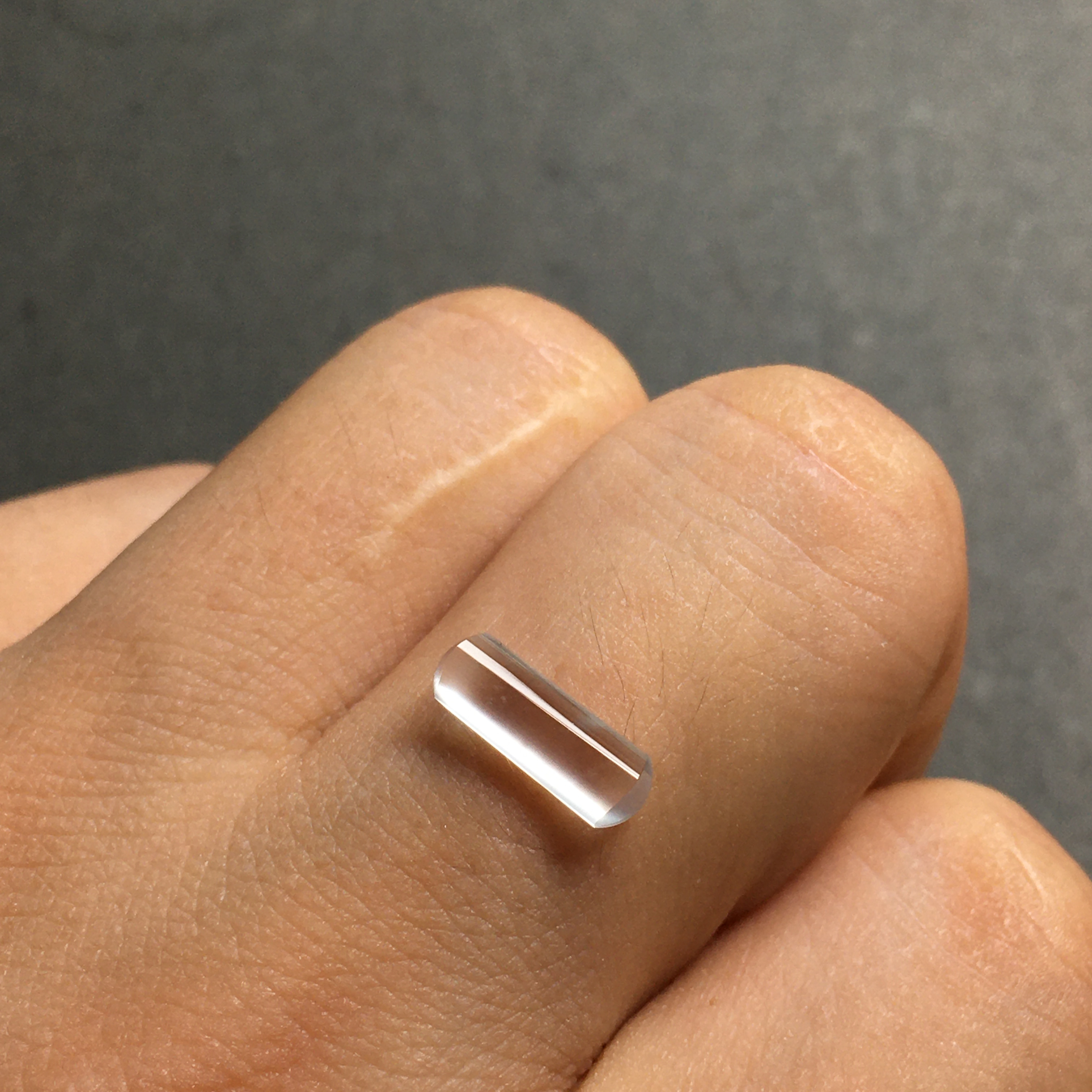 尺寸10.6-3.7-2.1缅甸翡翠玻璃钢管冰条无事柱镶戒指手链多宝盘缠