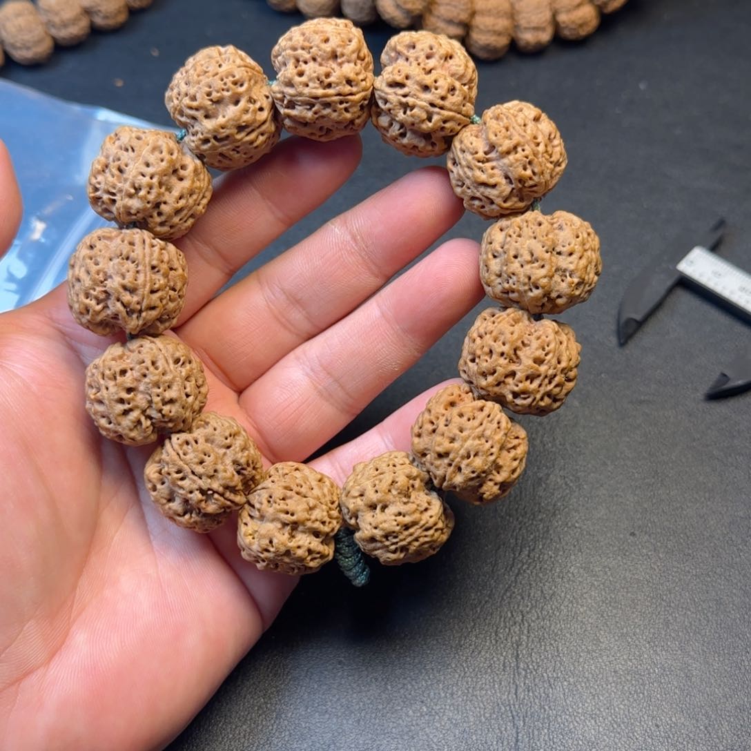 金刚菩提手串V*！方墩梅花26超头