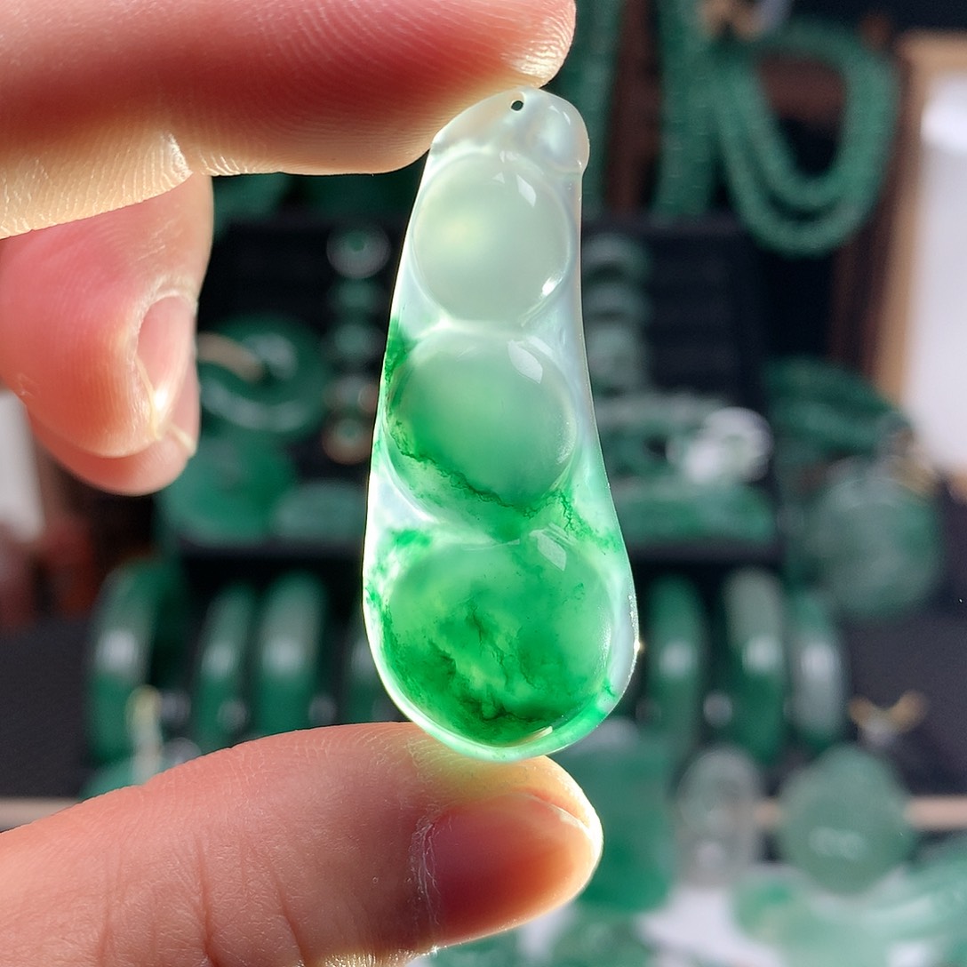 石英质玉吊坠(不含链)未镶嵌