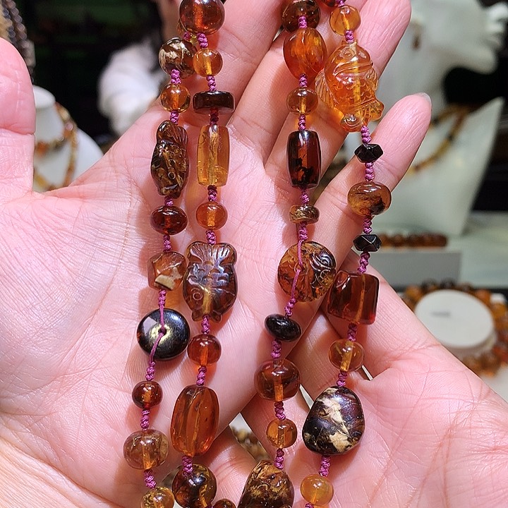 琥珀裸石未镶嵌多宝