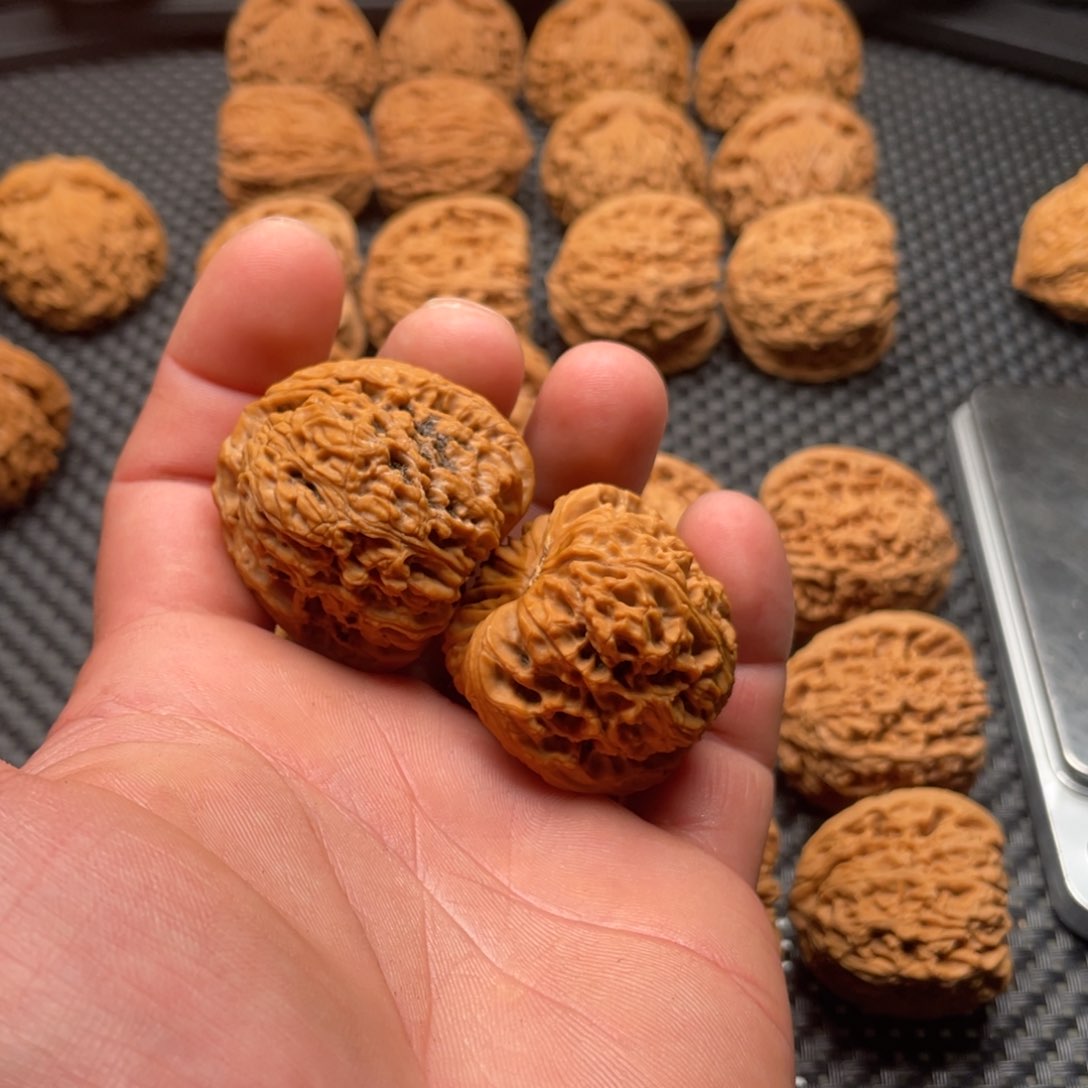 吊坠文玩核桃孙**。全程视频打包发货