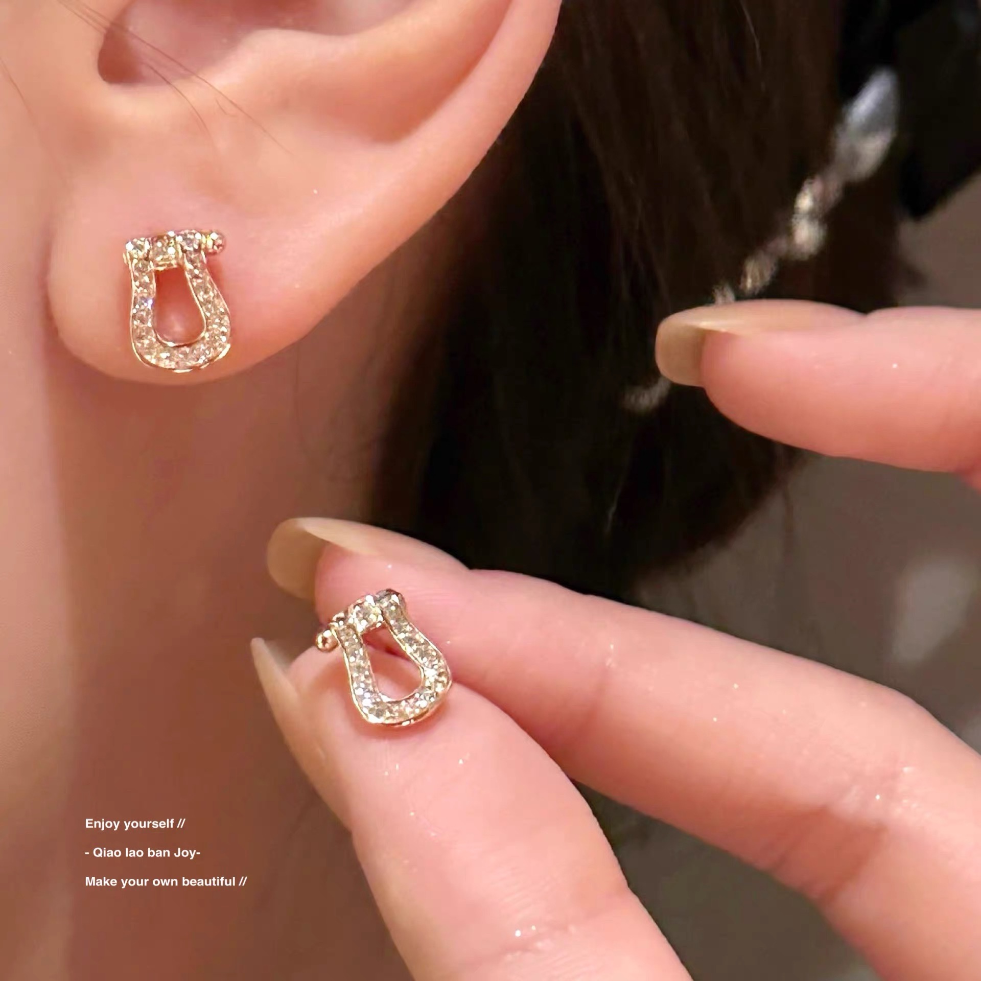 钛钢耳饰 马蹄扣耳钉379