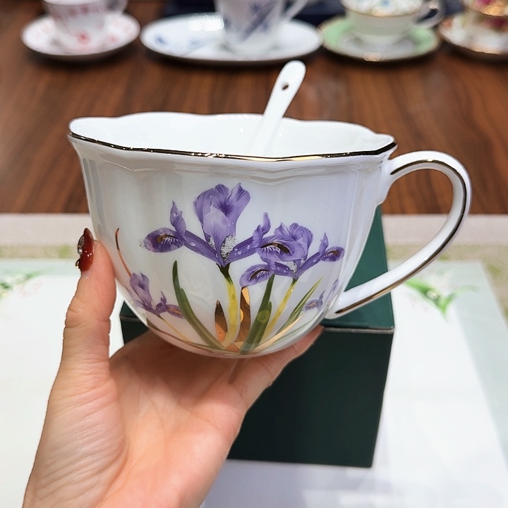 瓷片杯子杯子杯子水杯杯子水杯