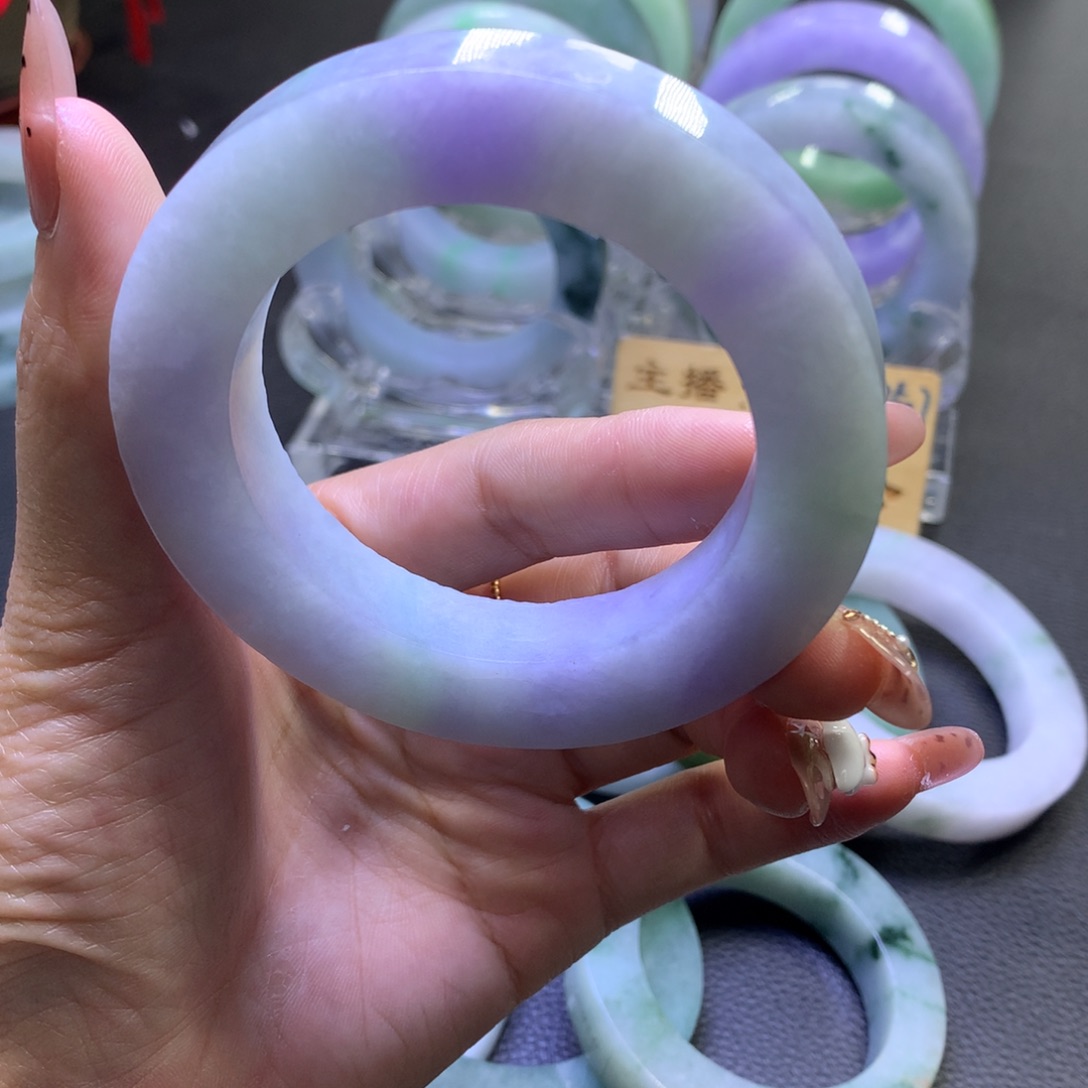 未镶嵌翡翠定制翡翠花**芳