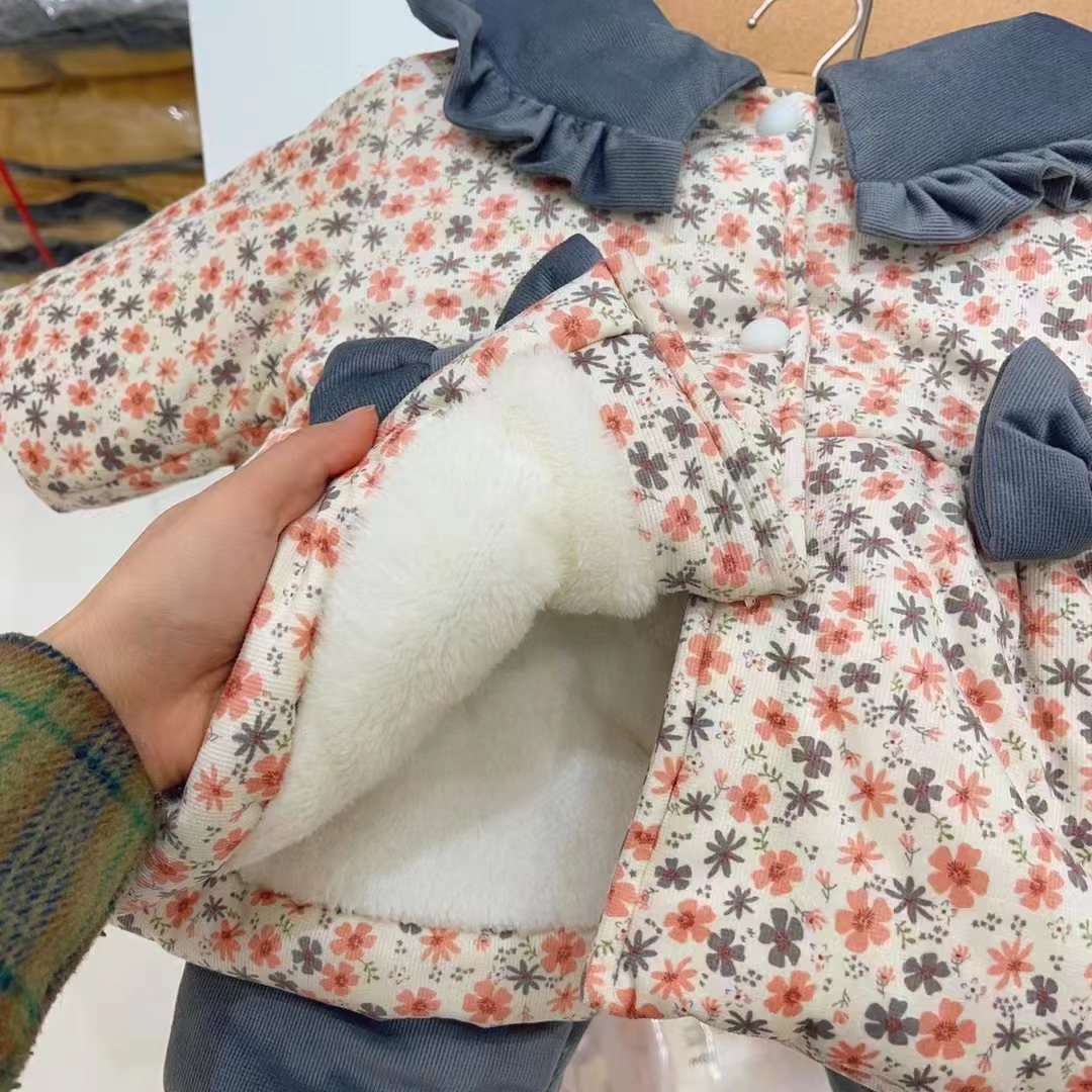 小童保暖家居服儿童宝宝翻领三层加绒加厚碎花冬季套装