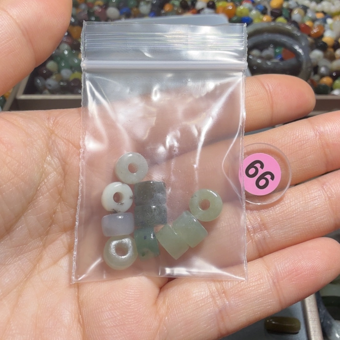 和田玉未镶嵌珠宝奇石