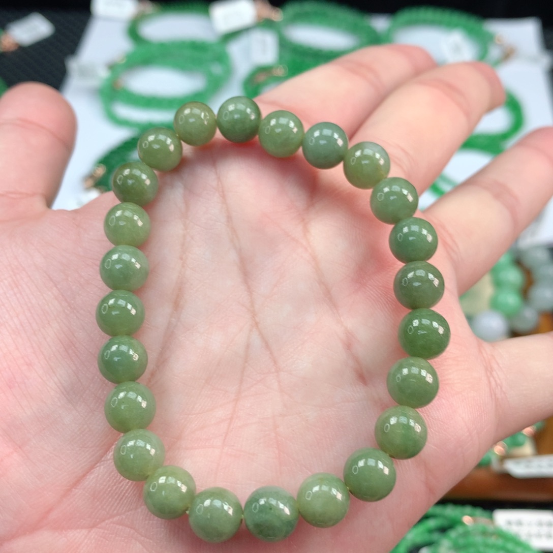 翡翠手链未镶嵌翡翠
